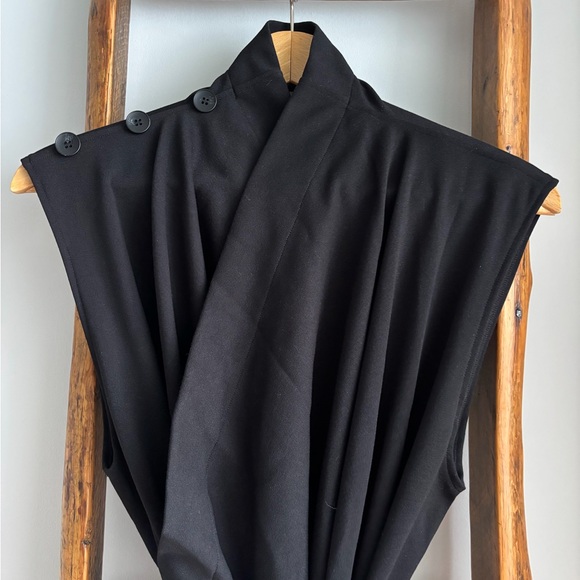 L’Autre Cote GGD Japanese Sleeveless Black Dress / Overlay - Picture 16 of 17